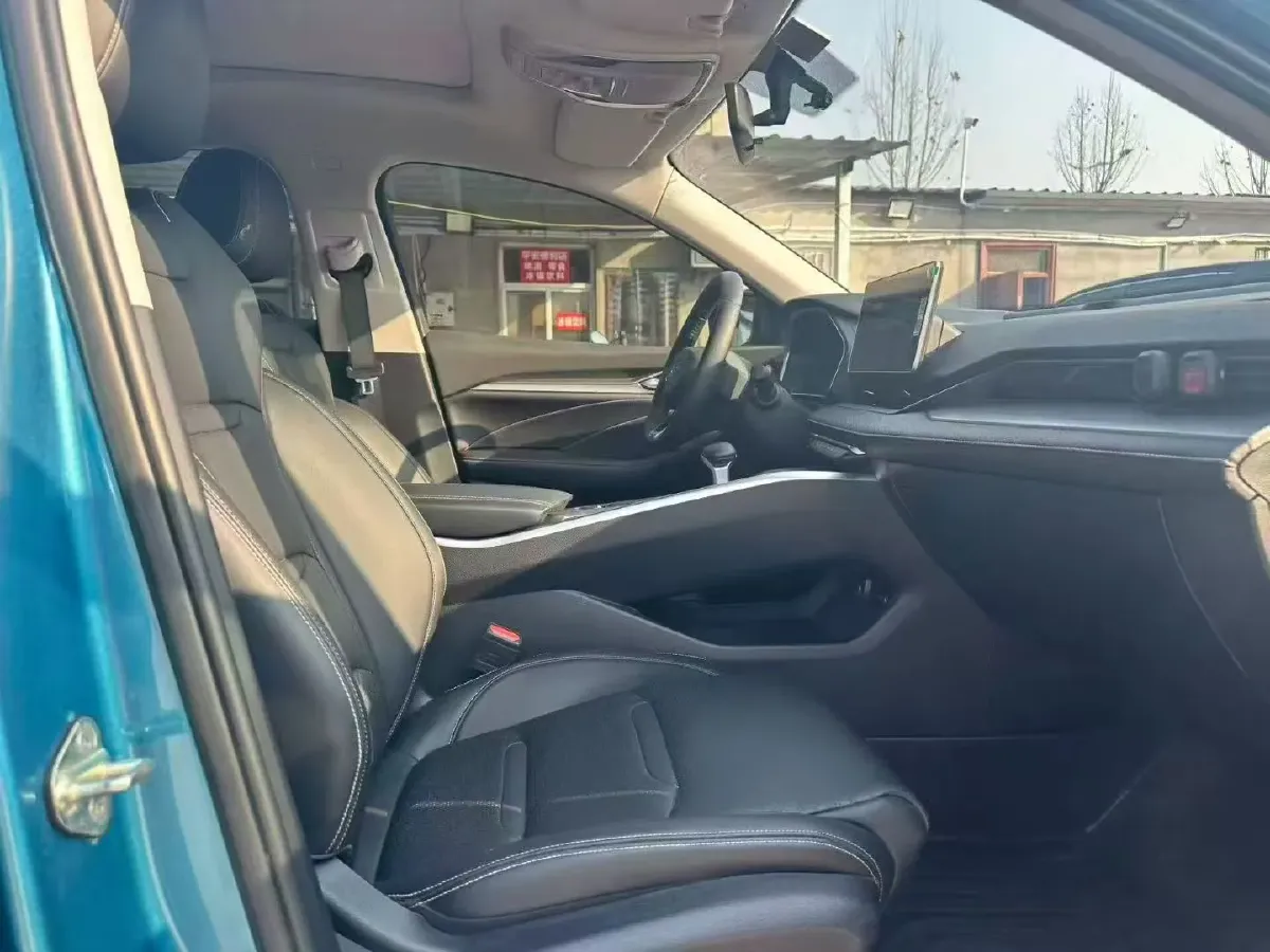 2021 Geely Preface 2.0T 190HP L4 7DCT,autocango,china used car exporter,china ev exporter,chinese used car exporter,chinese used ev exporter