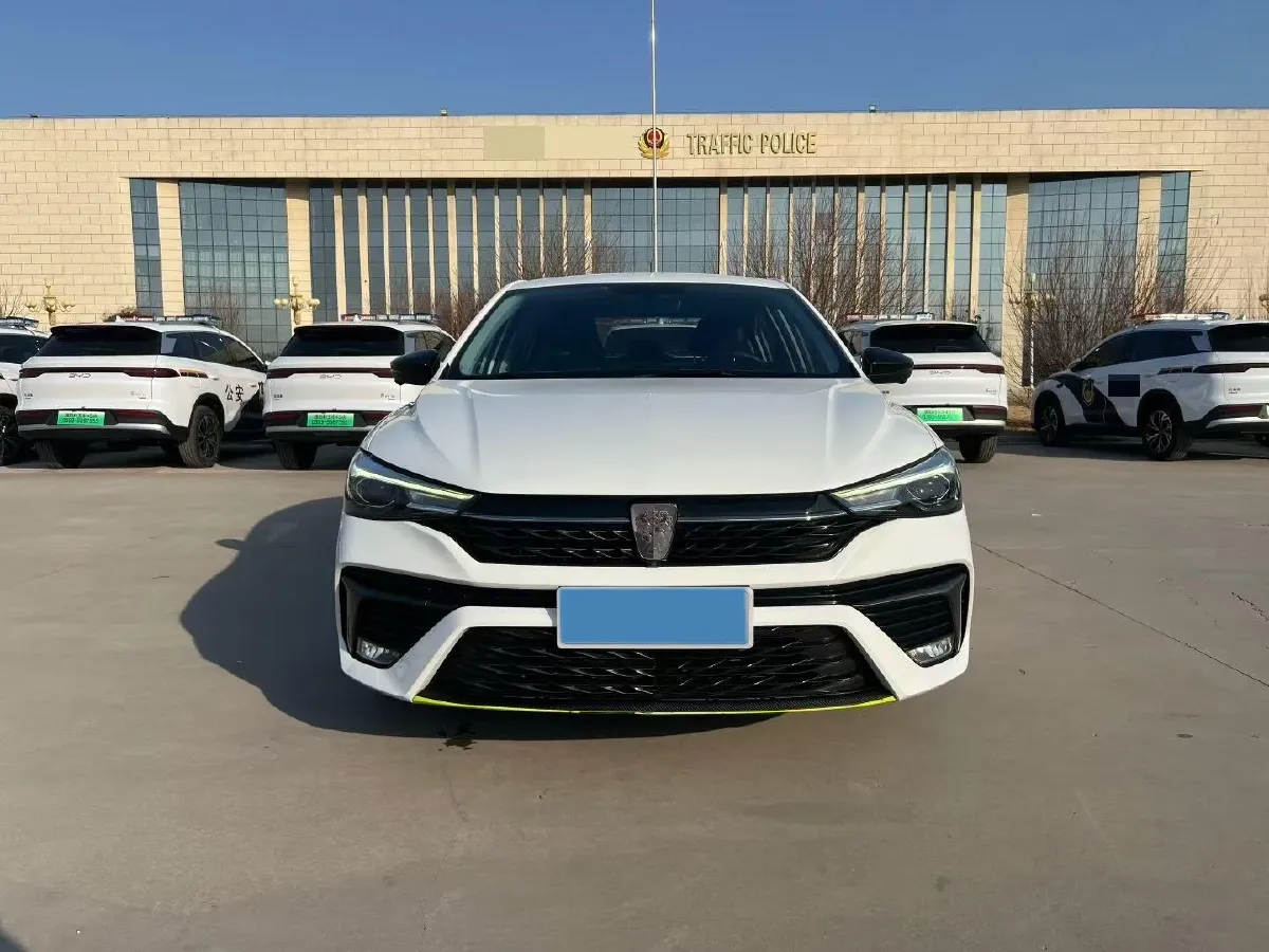 2021 Roewe i5 1.5L 120HP L4 CVT,autocango,china used car exporter,china ev exporter,chinese used car exporter,chinese used ev exporter