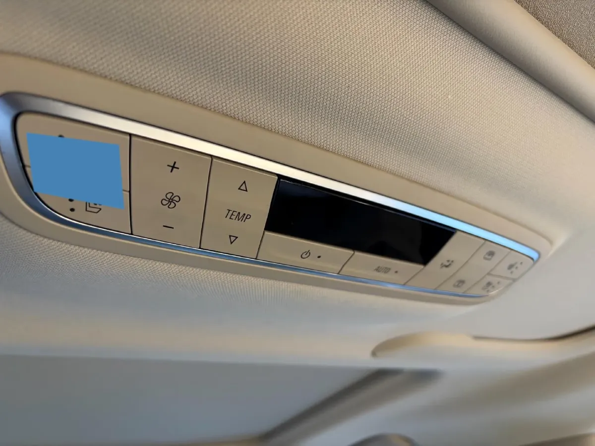 2022 Buick GL8 2.0T 237HP L4 9AT,autocango,china used car exporter,china ev exporter,chinese used car exporter,chinese used ev exporter