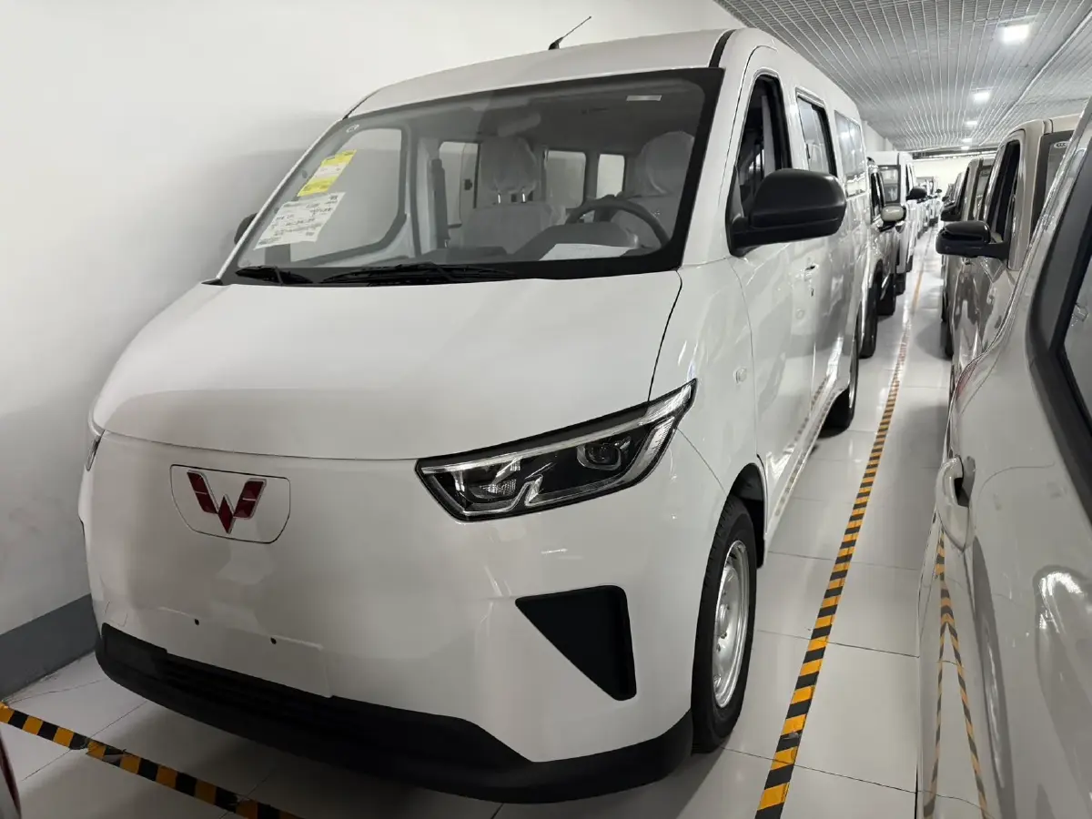 2024 WuLing YangGuang BEV 41.9KWH