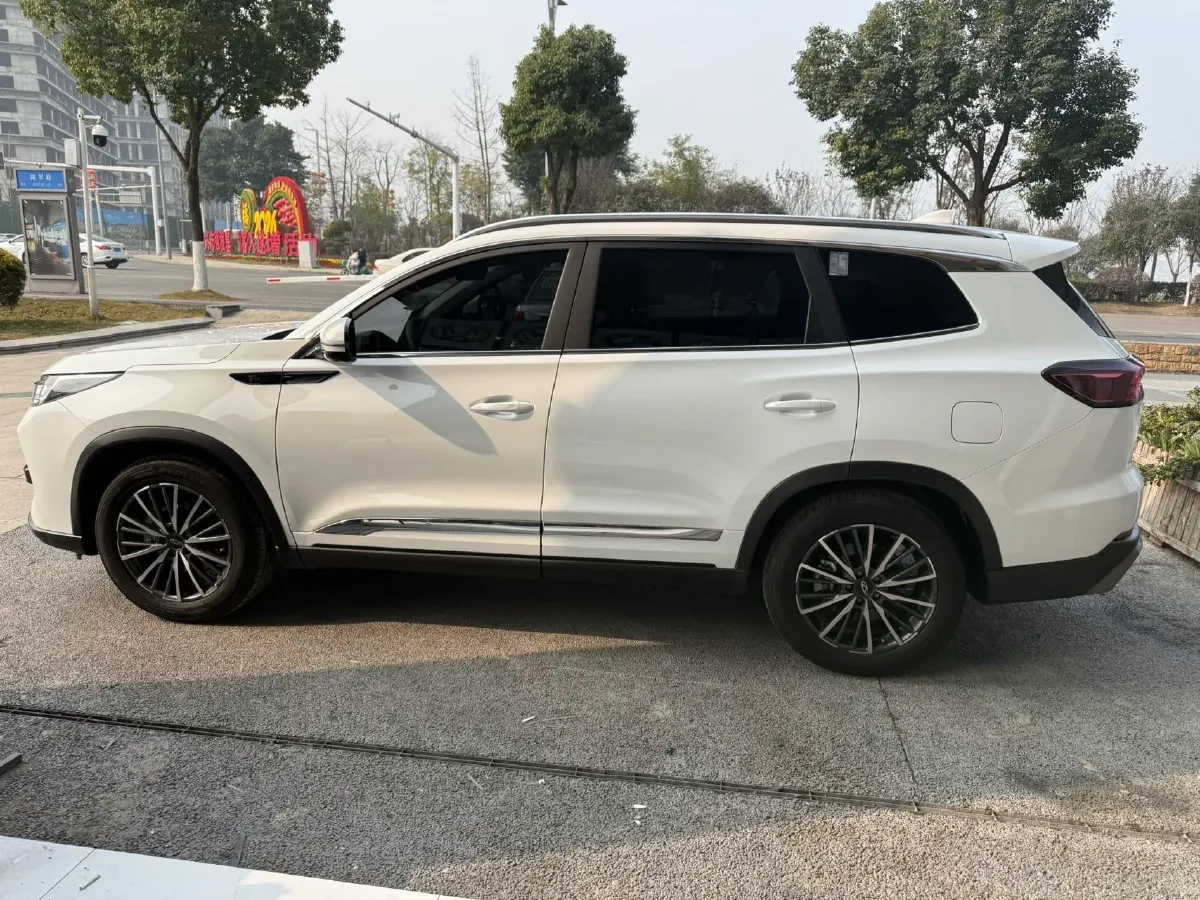 2024 Chery Tiggo 8 PRO 1.6T 197HP L4 7DCT,autocango,china used car exporter,china ev exporter,chinese used car exporter,chinese used ev exporter