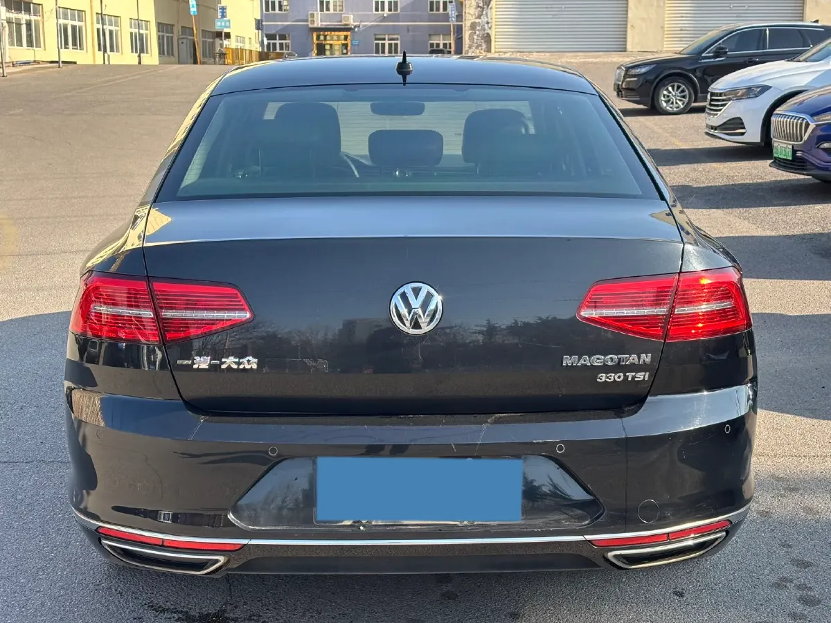 2019 Volkswagen Magotan 2.0T 186HP L4 7DCT,autocango,china used car exporter,china ev exporter,chinese used car exporter,chinese used ev exporter