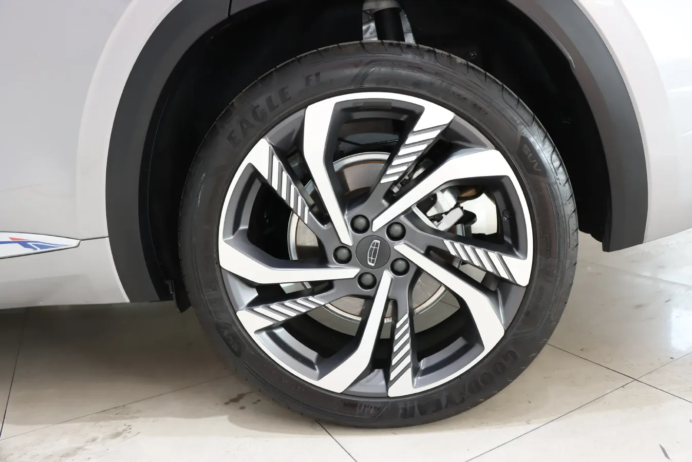 2024 Geely Monjaro 2.0T 238HP L4 8AT,autocango,china used car exporter,china ev exporter,chinese used car exporter,chinese used ev exporter