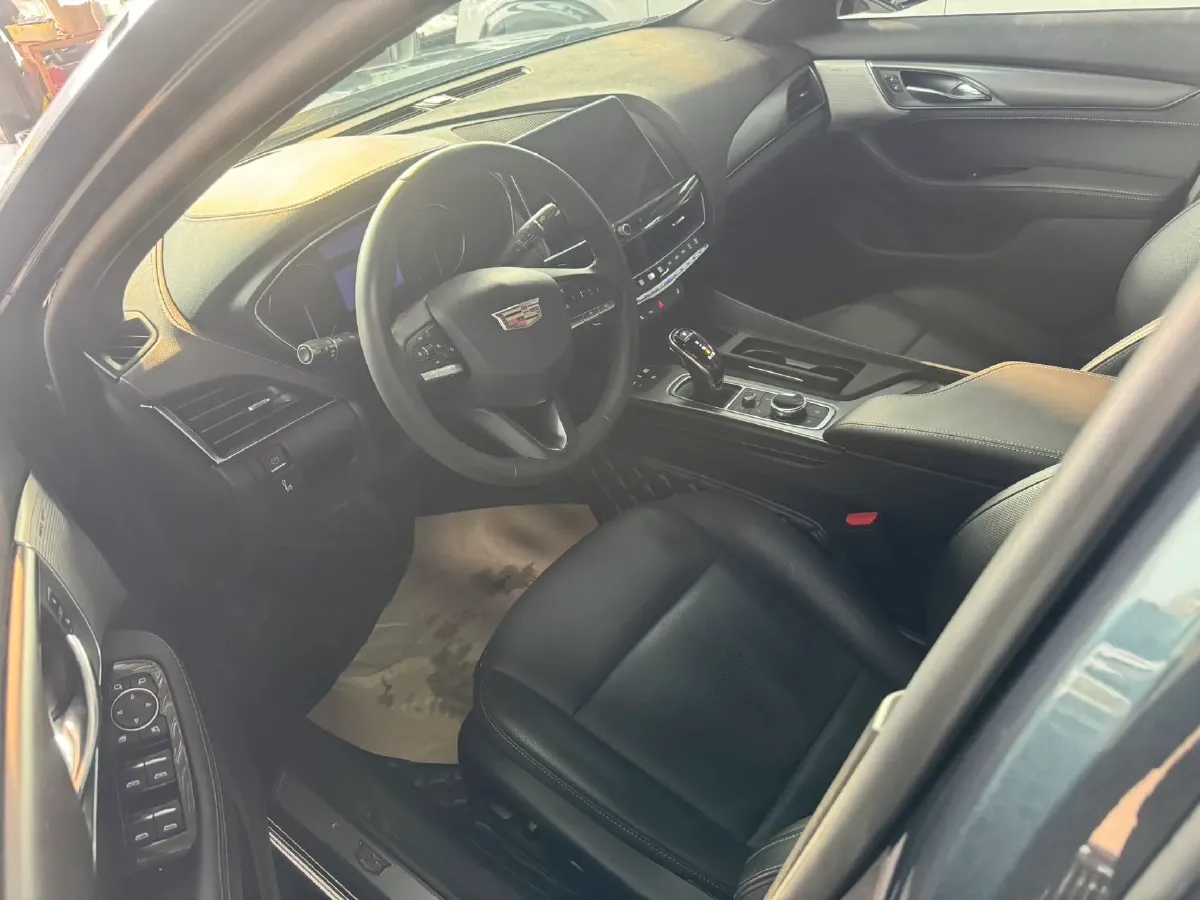 2021 Cadillac CT5 2.0T 237HP L4 10AT,autocango,china used car exporter,china ev exporter,chinese used car exporter,chinese used ev exporter