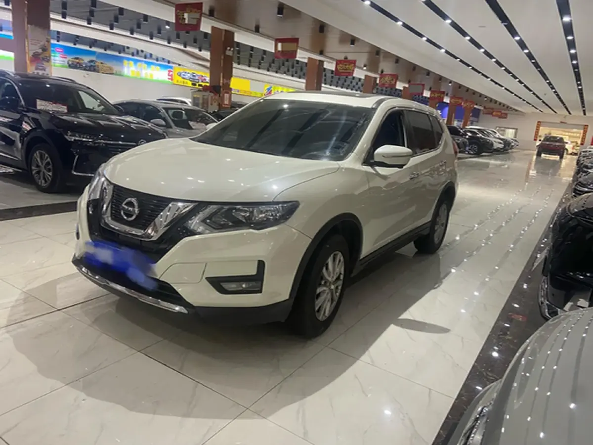2021 Nissan X-Trail 2.0L 151HP L4 CVT