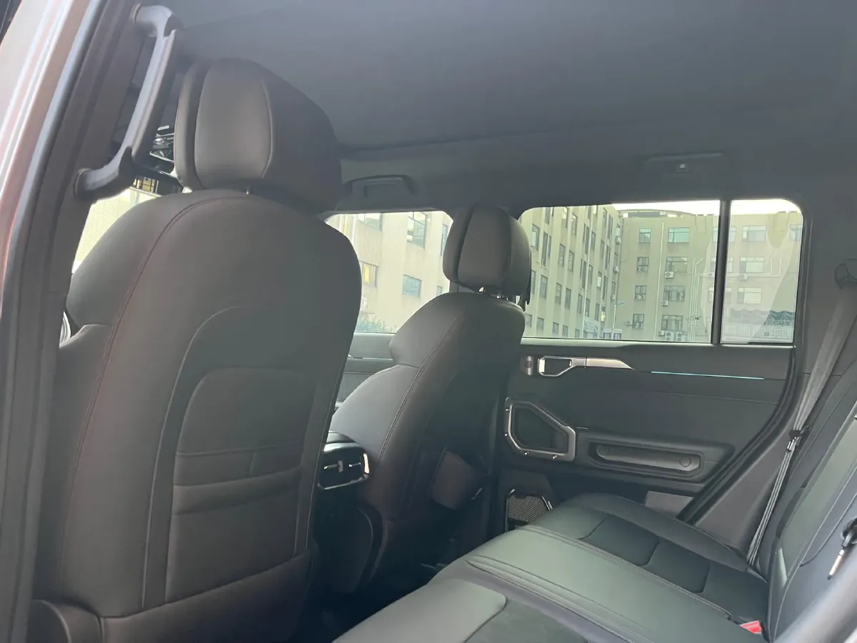 2023 Jetour Traveller 2.0T 254HP L4 8AT,autocango,china used car exporter,china ev exporter,chinese used car exporter,chinese used ev exporter