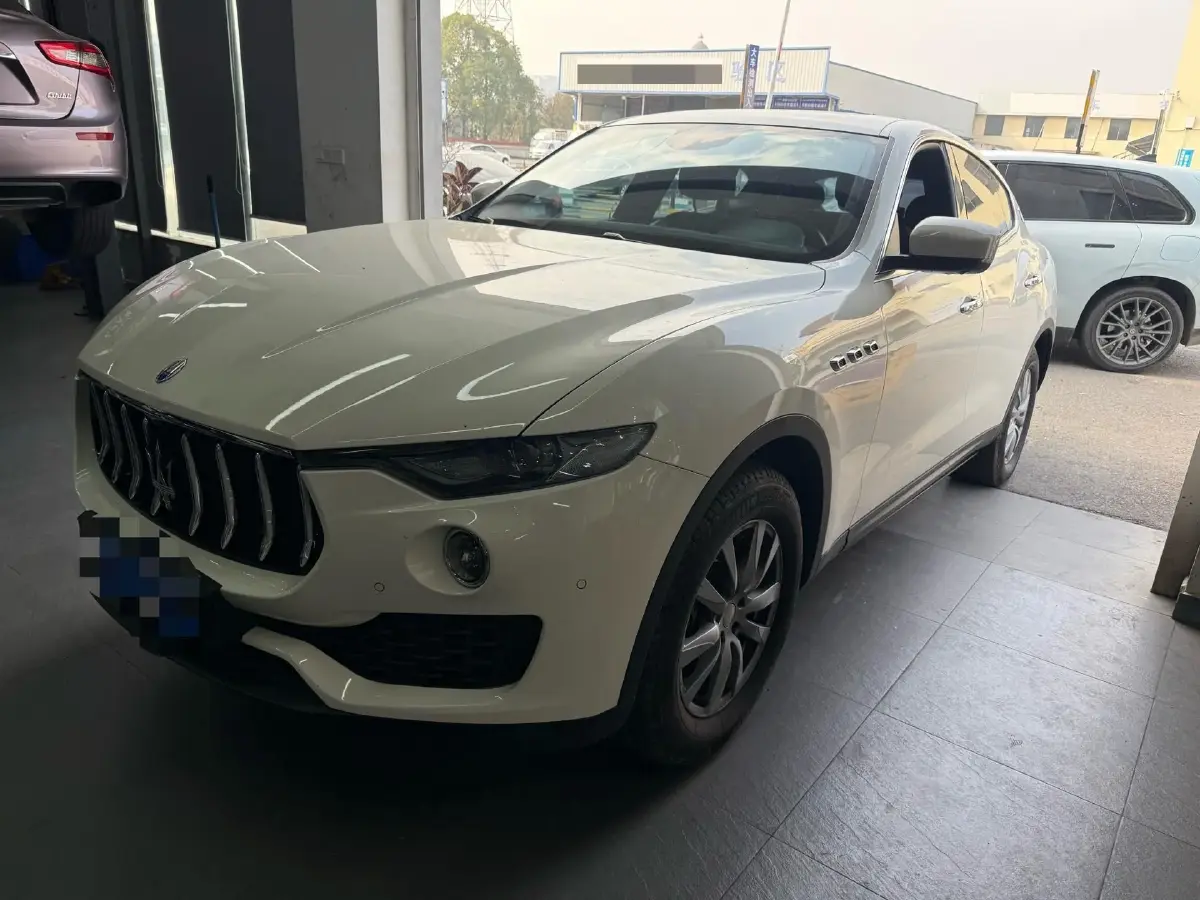 2018 Maserati Levante 3.0T 350HP V6 8AT