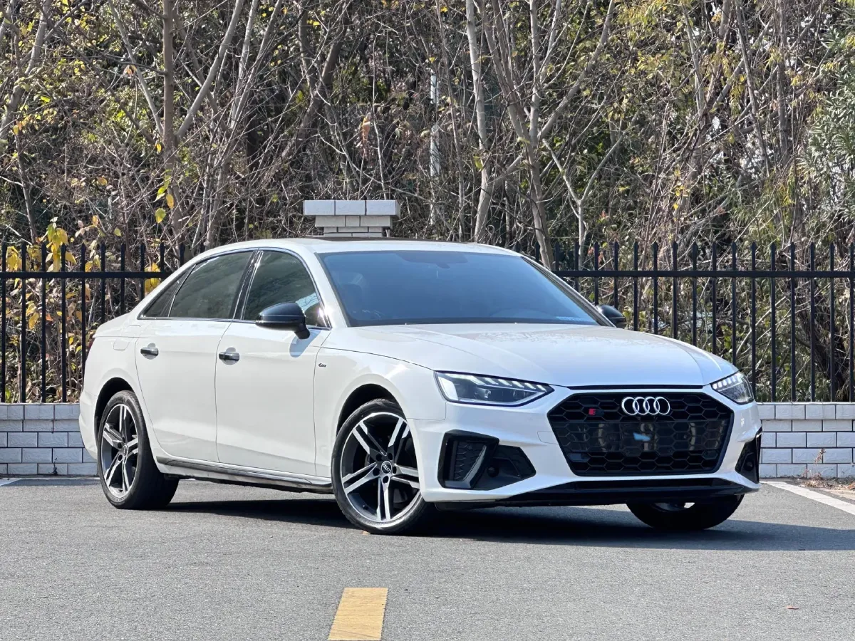2020 Audi A4L 2.0T 190HP L4 7DCT,autocango,china used car exporter,china ev exporter,chinese used car exporter,chinese used ev exporter