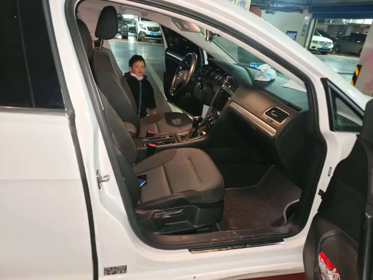 2020 Volkswagen Golf 1.4T 150HP L4 7DCT,autocango,china used car exporter,china ev exporter,chinese used car exporter,chinese used ev exporter