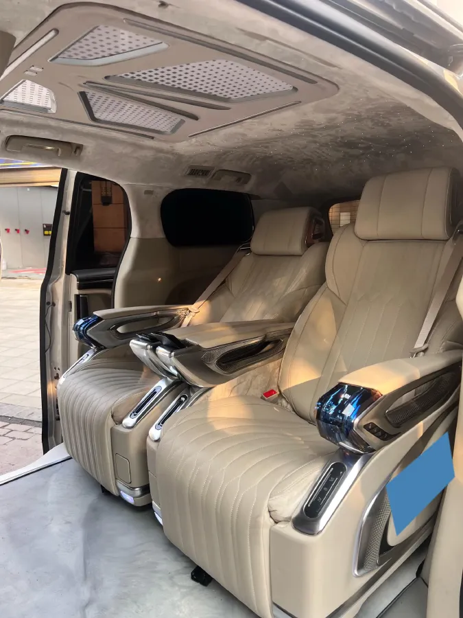 2018 Buick GL8 2.0T 260HP L4 6AT,autocango,china used car exporter,china ev exporter,chinese used car exporter,chinese used ev exporter