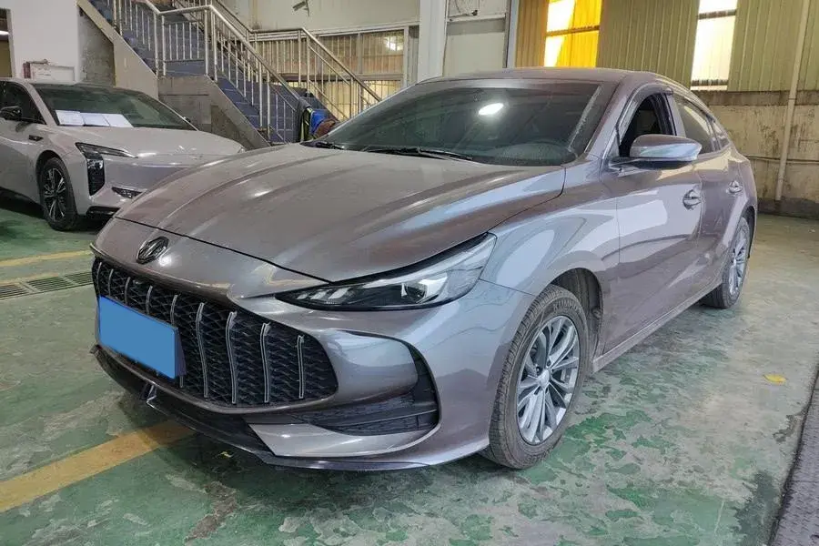 2025 MG 5 1.5L 129HP L4 CVT