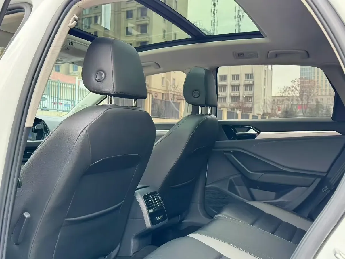 2021 Volkswagen Sagitar 1.2T 116HP L4 7DCT,autocango,china used car exporter,china ev exporter,chinese used car exporter,chinese used ev exporter