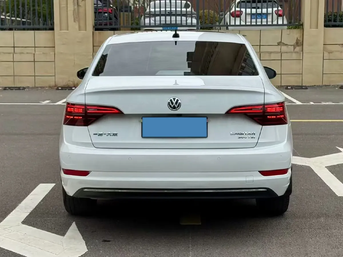 2021 Volkswagen Sagitar 1.2T 116HP L4 7DCT,autocango,china used car exporter,china ev exporter,chinese used car exporter,chinese used ev exporter