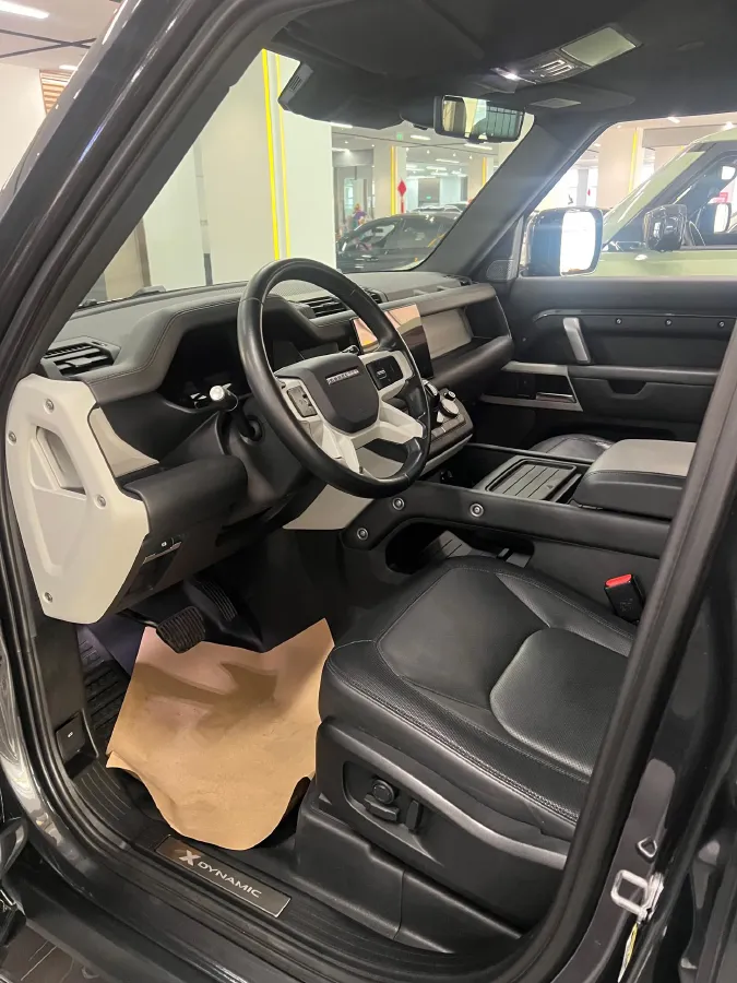 2023 Land Rover Defender 3.0T 400HP L6 8AT,autocango,china used car exporter,china ev exporter,chinese used car exporter,chinese used ev exporter