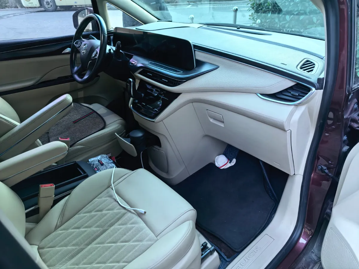 2022 Buick GL8 2.0T 237HP L4 9AT,autocango,china used car exporter,china ev exporter,chinese used car exporter,chinese used ev exporter