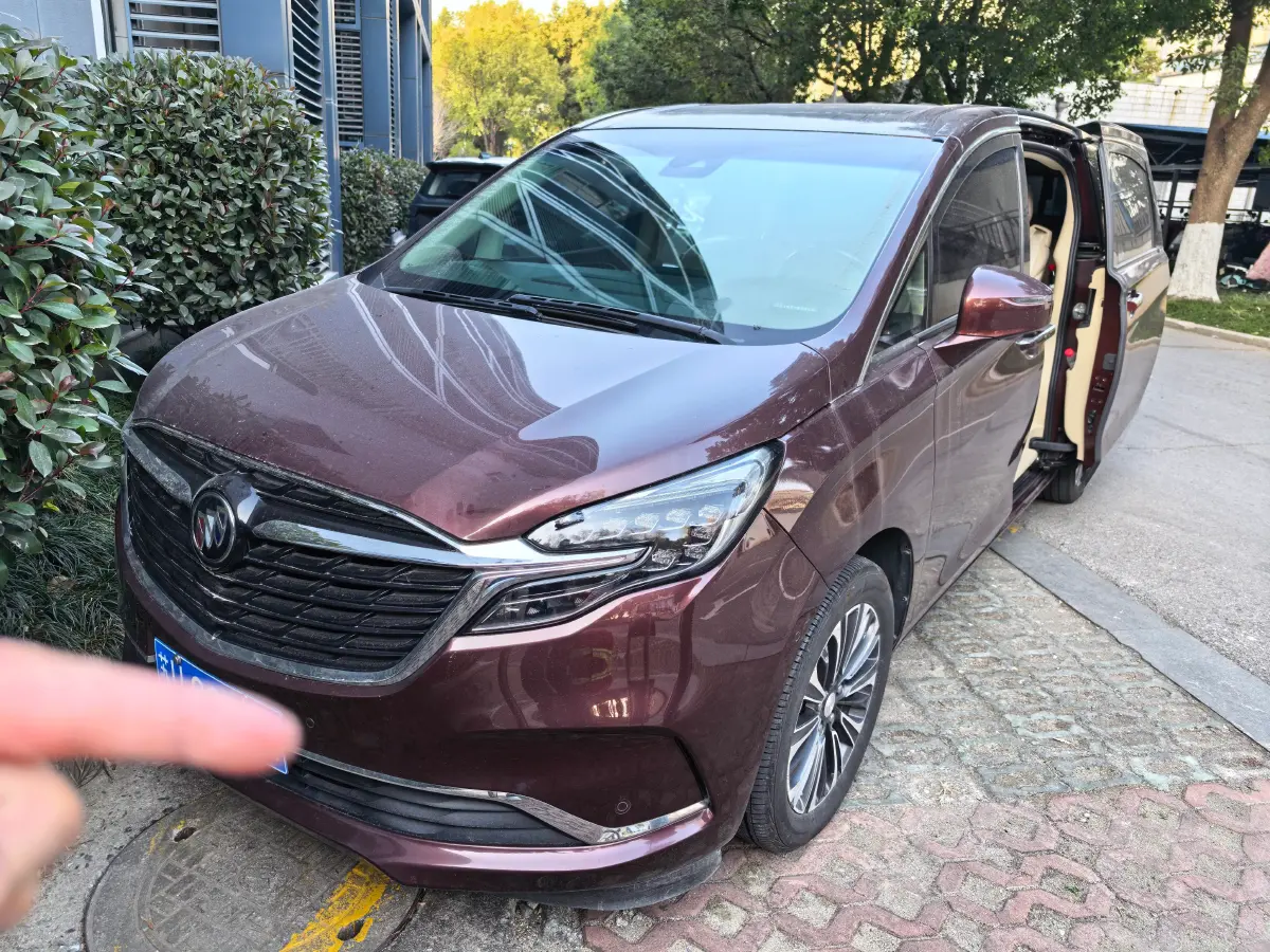 2022 Buick GL8 2.0T 237HP L4 9AT