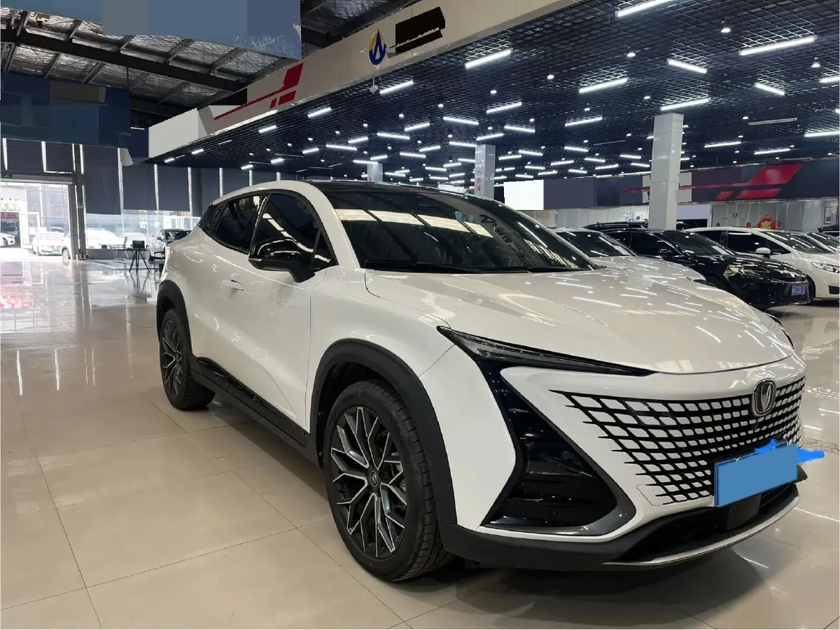 2022 ChangAn UNI-T 1.5T 188HP L4 7DCT,autocango,china used car exporter,china ev exporter,chinese used car exporter,chinese used ev exporter