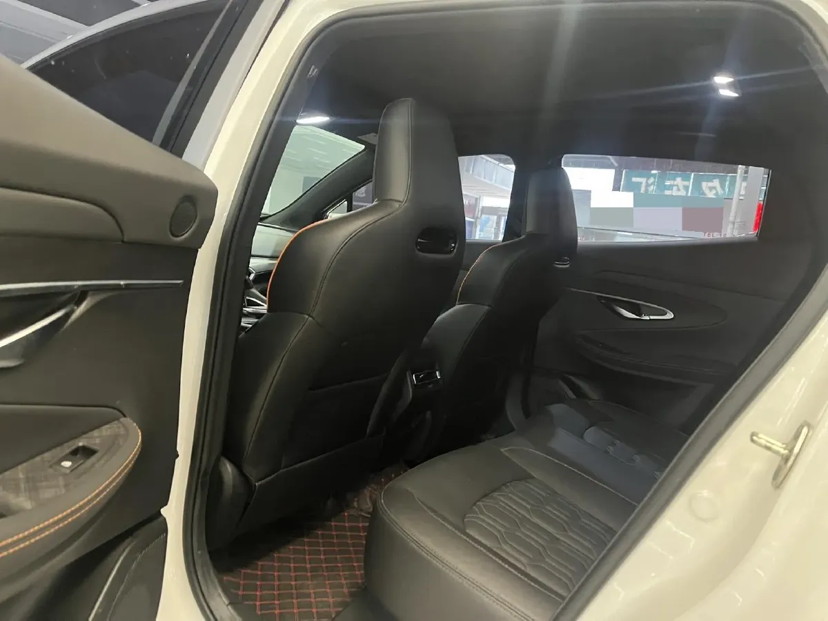 2022 ChangAn UNI-T 1.5T 188HP L4 7DCT,autocango,china used car exporter,china ev exporter,chinese used car exporter,chinese used ev exporter