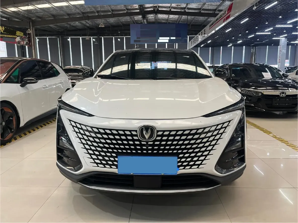 2022 ChangAn UNI-T 1.5T 188HP L4 7DCT,autocango,china used car exporter,china ev exporter,chinese used car exporter,chinese used ev exporter