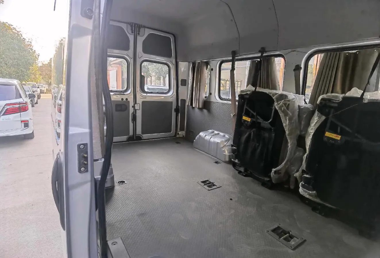 2021 DongFeng DFAC YuFeng 2.3T 136HP L4 6MT,autocango,china used car exporter,china ev exporter,chinese used car exporter,chinese used ev exporter