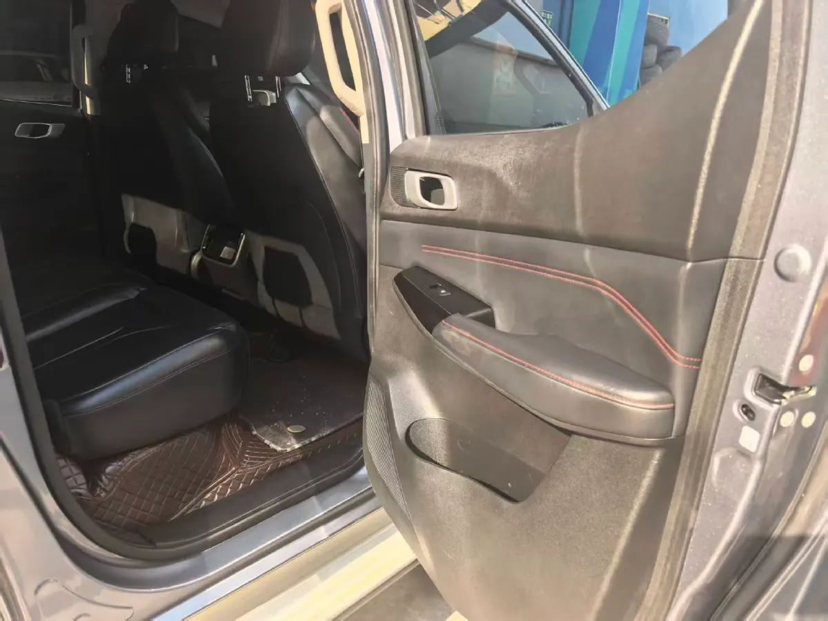 2023 ChangAn LanTuoZhe 2.0T 233HP L4 8AT,autocango,china used car exporter,china ev exporter,chinese used car exporter,chinese used ev exporter