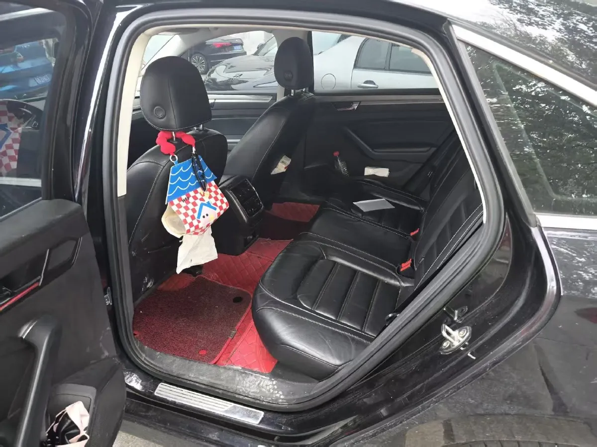 2017 Volkswagen Passat 1.8T 180HP L4 7DCT,autocango,china used car exporter,china ev exporter,chinese used car exporter,chinese used ev exporter