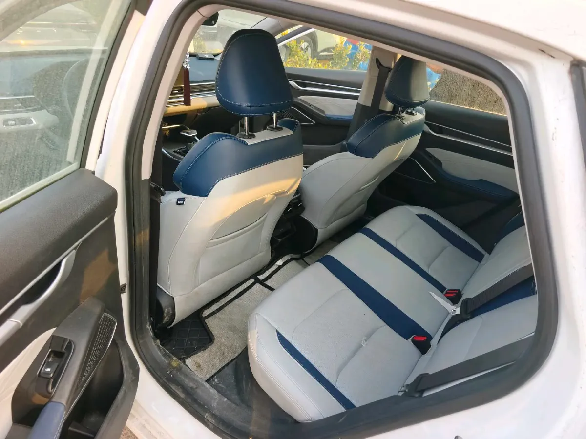 2022 Geely Emgrand 1.5L 114HP L4 CVT,autocango,china used car exporter,china ev exporter,chinese used car exporter,chinese used ev exporter