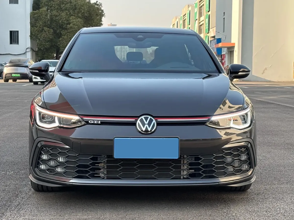 2023 Volkswagen GolfGTI 2.0T 220HP L4 7DCT,autocango,china used car exporter,china ev exporter,chinese used car exporter,chinese used ev exporter