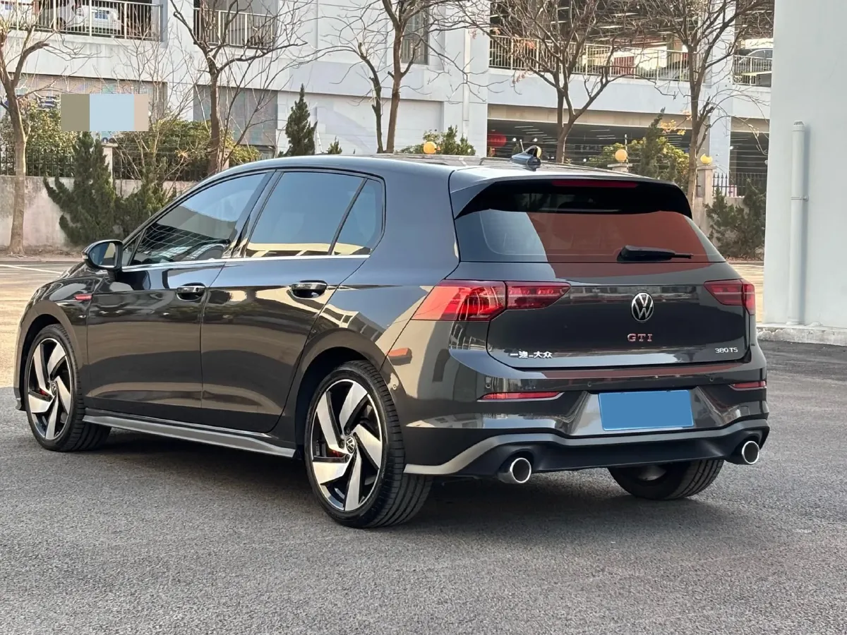 2023 Volkswagen GolfGTI 2.0T 220HP L4 7DCT,autocango,china used car exporter,china ev exporter,chinese used car exporter,chinese used ev exporter