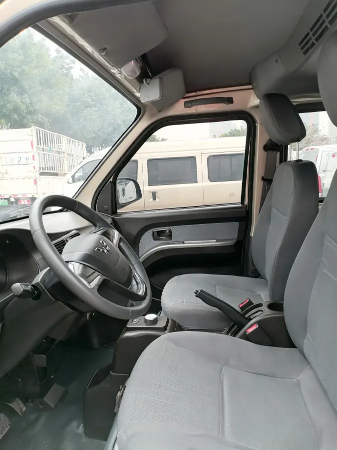 2022 WuLing RongGuang Mini Truck EV BEV 41.5KWH,autocango,china used car exporter,china ev exporter,chinese used car exporter,chinese used ev exporter