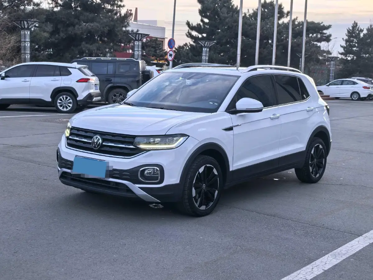2021 Volkswagen Tacqua 1.5L 113HP L4 6AT