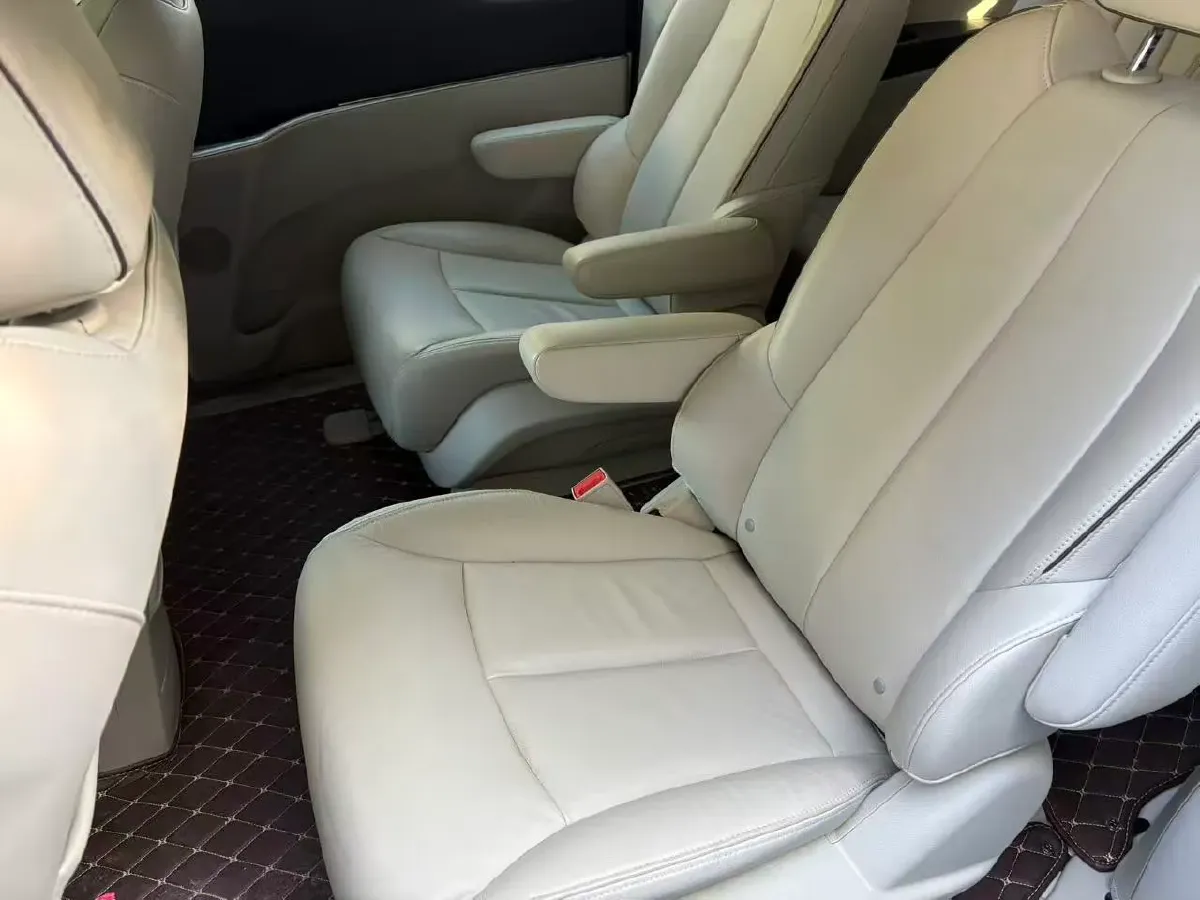 2021 Buick GL8 2.0T 237HP L4 9AT,autocango,china used car exporter,china ev exporter,chinese used car exporter,chinese used ev exporter