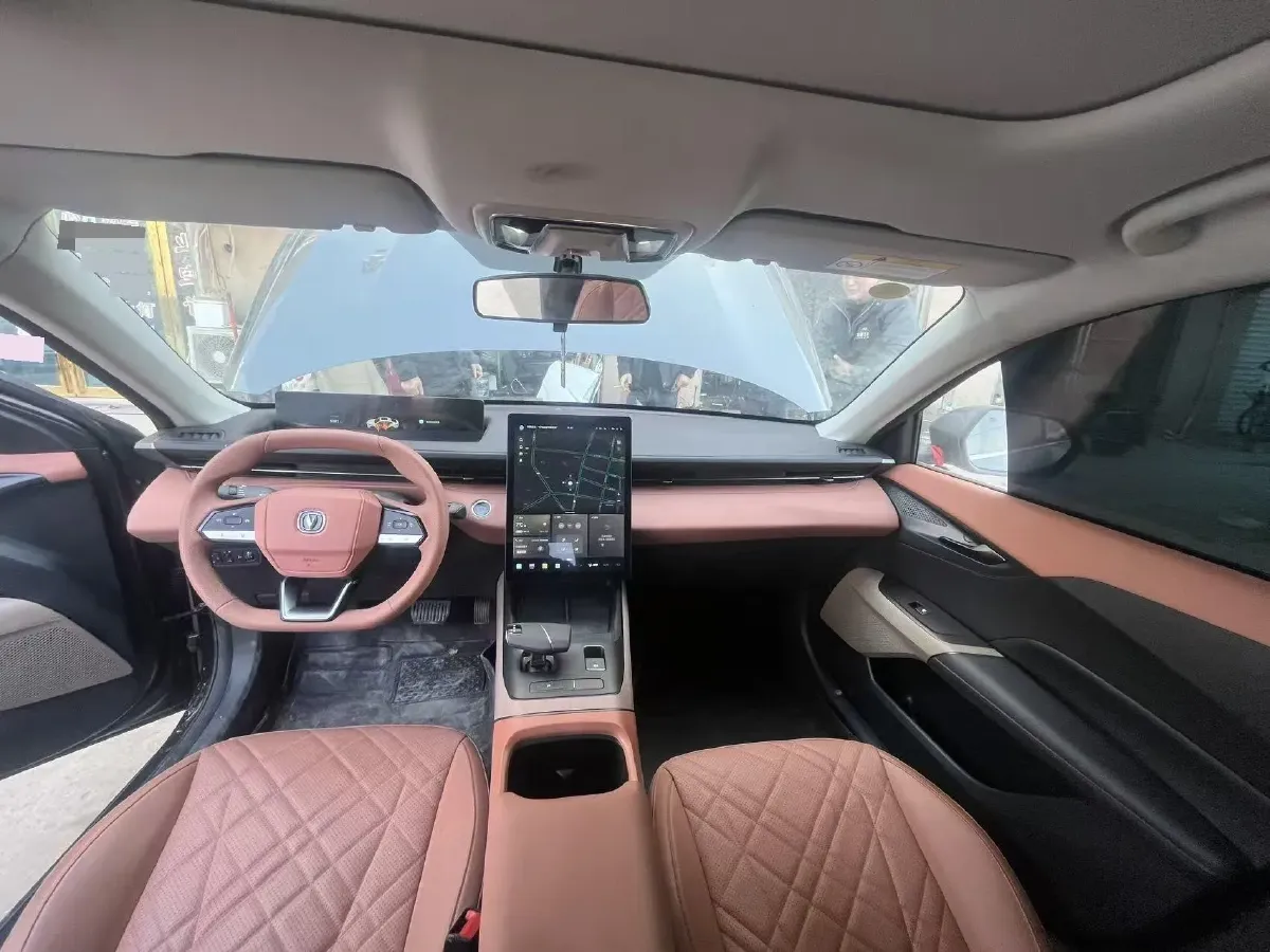 2022 ChangAn Raeton CC 1.5T 188HP L4 7DCT,autocango,china used car exporter,china ev exporter,chinese used car exporter,chinese used ev exporter