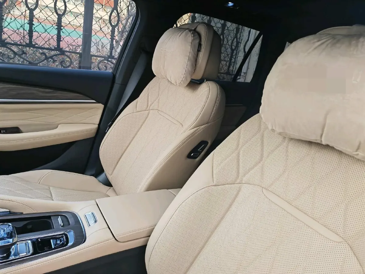 2026 Geely Monjaro 2.0T 272HP L4 8AT,autocango,china used car exporter,china ev exporter,chinese used car exporter,chinese used ev exporter