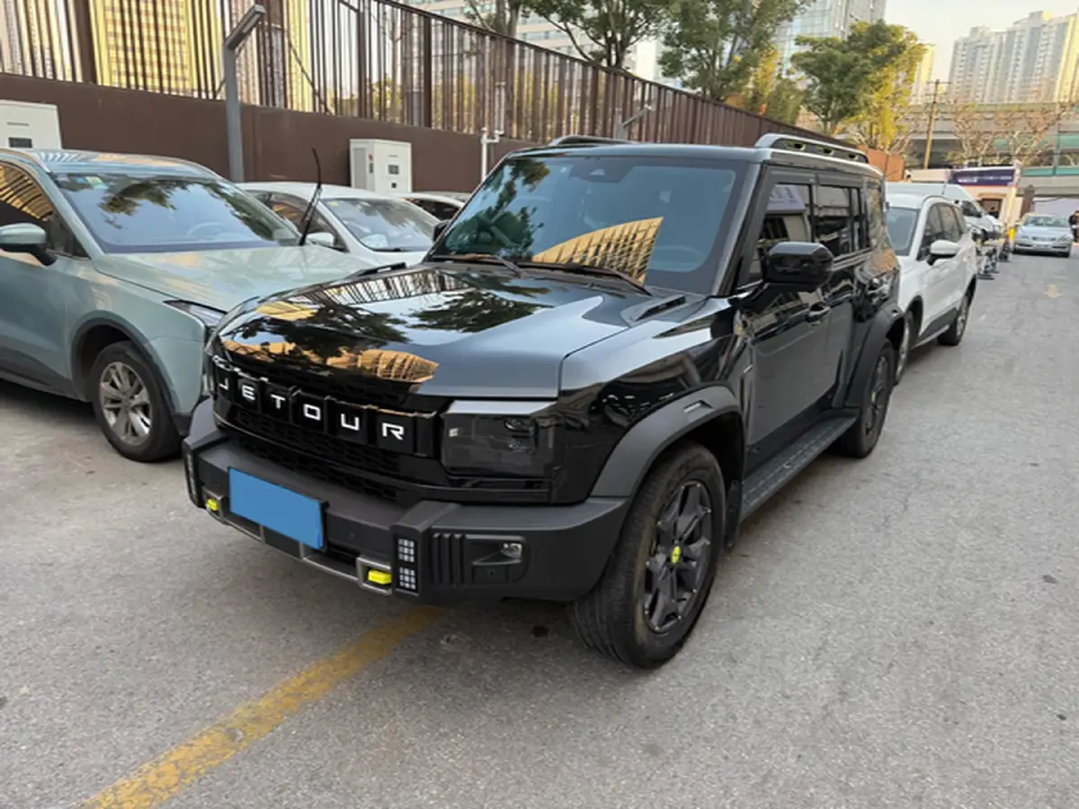 2023 Jetour Traveller 2.0T 254HP L4 7DCT