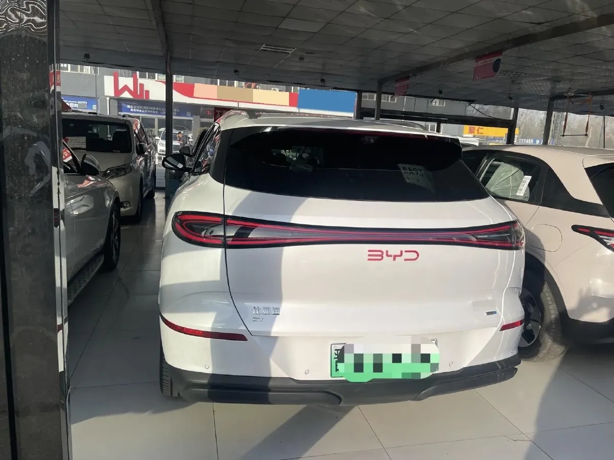 2025 LanDian E5 PLUS 1.5L 95HP L4 E-CVT PHEV,autocango,china used car exporter,china ev exporter,chinese used car exporter,chinese used ev exporter