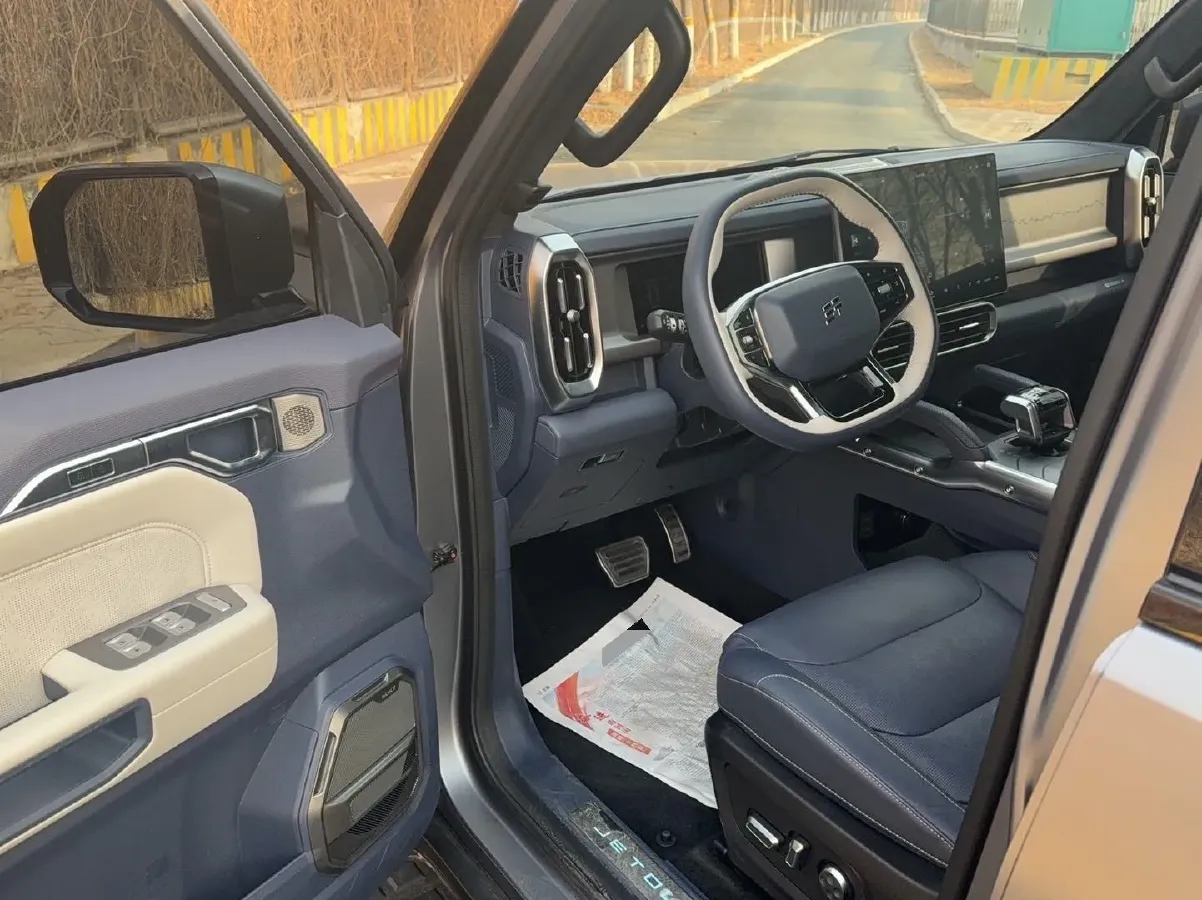 2024 Jetour ShanHai TravellerC-DM 1.5T 156HP L4 3DHT PHEV 43.24KWH,autocango,china used car exporter,china ev exporter,chinese used car exporter,chinese used ev exporter