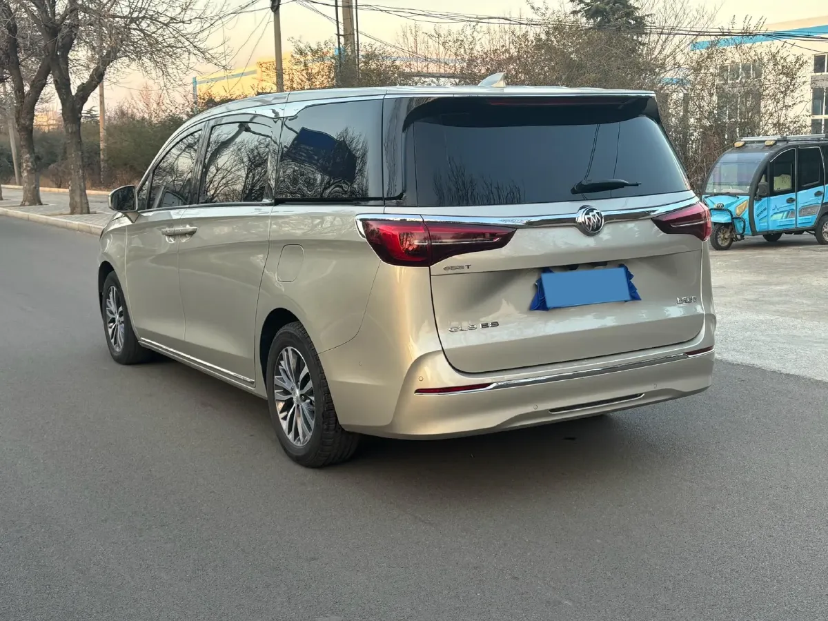 2023 Buick GL8 2.0T 237HP L4 9AT,autocango,china used car exporter,china ev exporter,chinese used car exporter,chinese used ev exporter