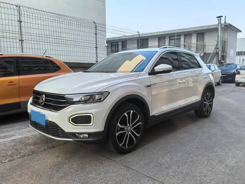 2020 Volkswagen T-Roc 1.4T 150HP L4 7DCT