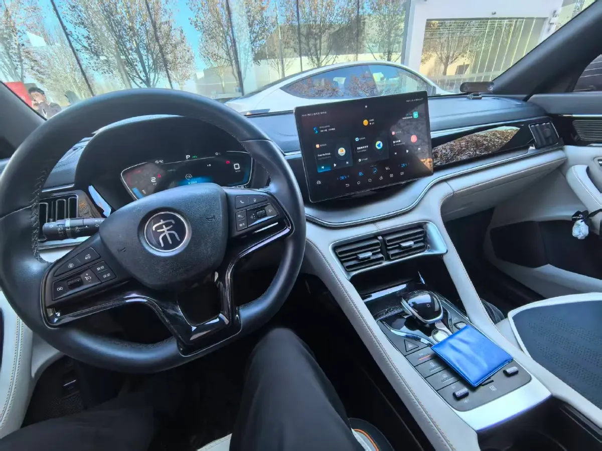 2022 Geely JiaJi 1.5T 177HP L3 7DCT PHEV 15.5KWH,autocango,china used car exporter,china ev exporter,chinese used car exporter,chinese used ev exporter