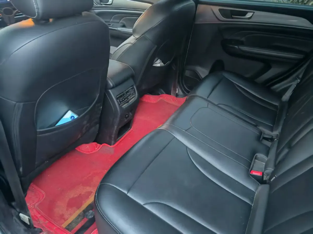 2021 Haval M6 1.5T 150HP L4 7DCT,autocango,china used car exporter,china ev exporter,chinese used car exporter,chinese used ev exporter