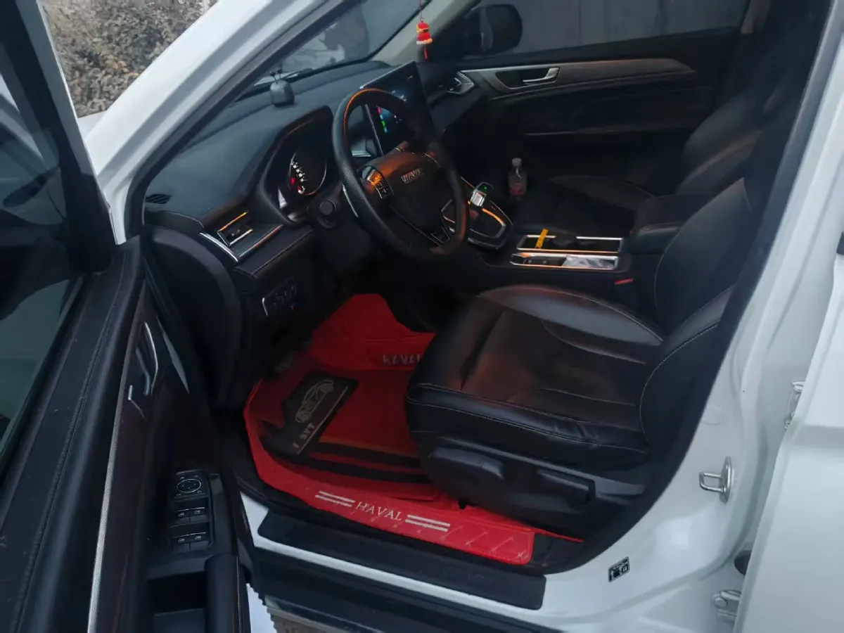 2021 Haval M6 1.5T 150HP L4 7DCT,autocango,china used car exporter,china ev exporter,chinese used car exporter,chinese used ev exporter
