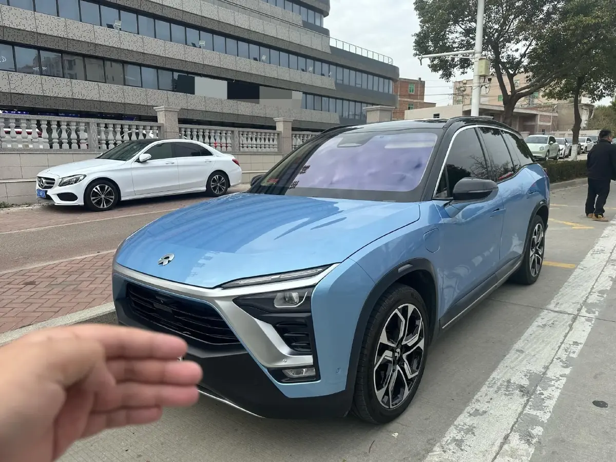2018 NIO ES8 BEV 70KWH
