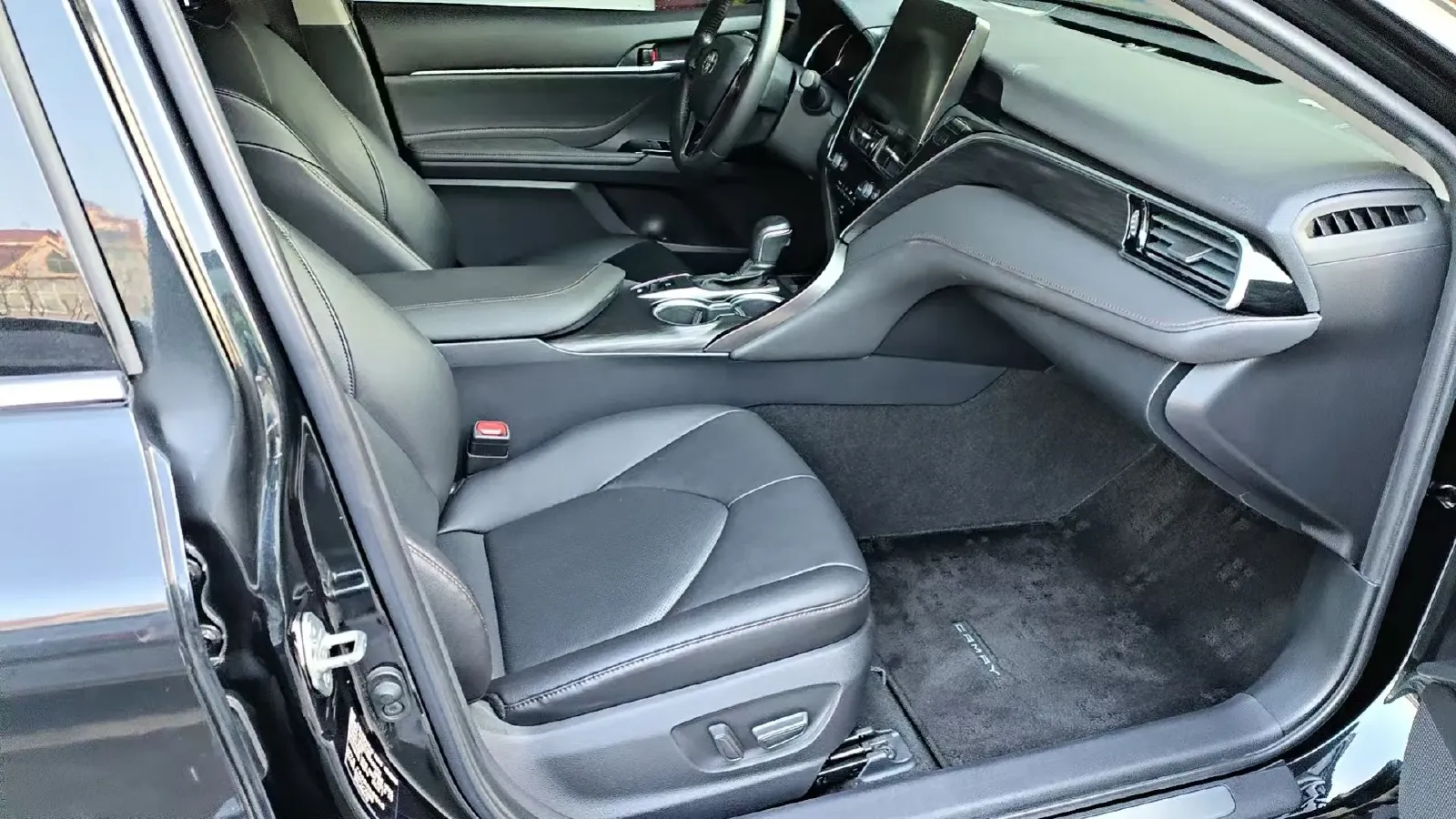 2021 Toyota Camry 2.0L 178HP L4 CVT,autocango,china used car exporter,china ev exporter,chinese used car exporter,chinese used ev exporter