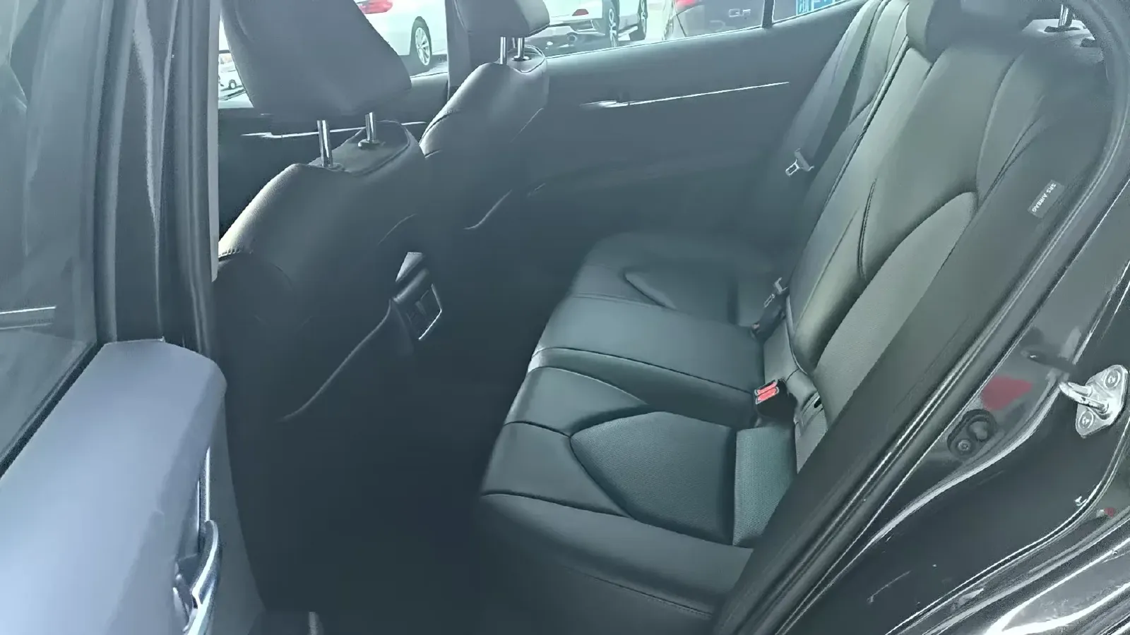 2021 Toyota Camry 2.0L 178HP L4 CVT,autocango,china used car exporter,china ev exporter,chinese used car exporter,chinese used ev exporter