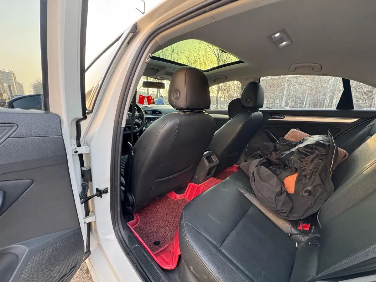 2019 Volkswagen T-Cross 1.4T 150HP L4 7DCT,autocango,china used car exporter,china ev exporter,chinese used car exporter,chinese used ev exporter