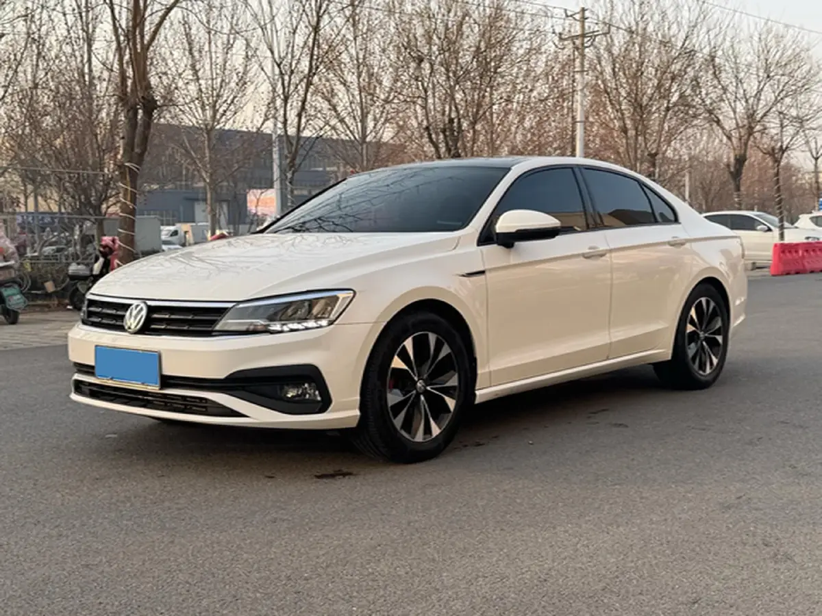 2019 Volkswagen T-Cross 1.4T 150HP L4 7DCT