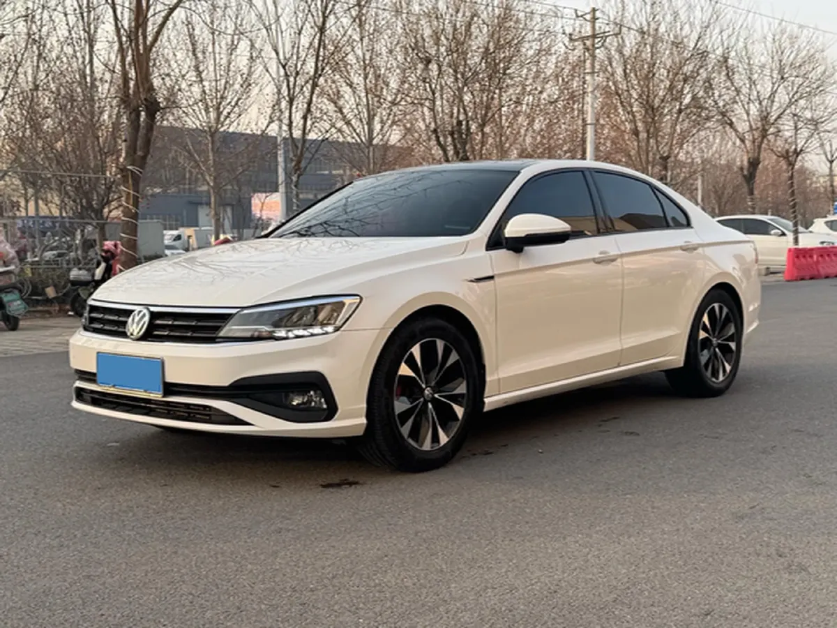 2019 Volkswagen T-Cross 1.4T 150HP L4 7DCT,autocango,china used car exporter,china ev exporter,chinese used car exporter,chinese used ev exporter