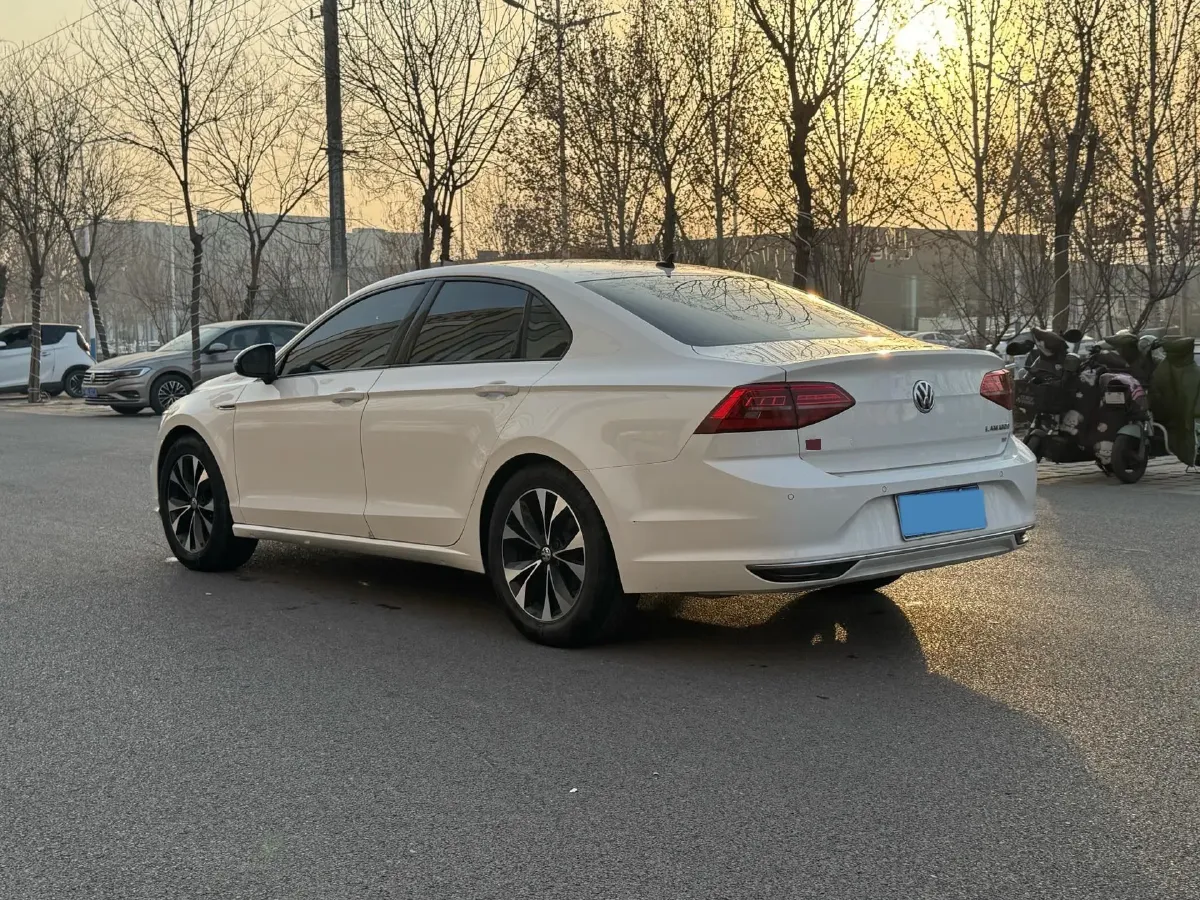 2019 Volkswagen T-Cross 1.4T 150HP L4 7DCT,autocango,china used car exporter,china ev exporter,chinese used car exporter,chinese used ev exporter