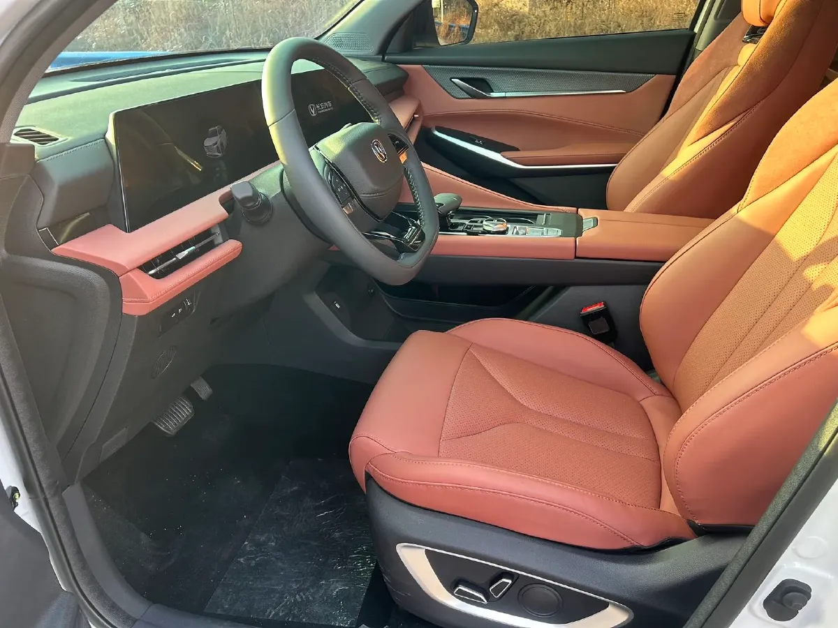 2024 ChangAn CS75 Plus 1.5T 188HP L4 8AT,autocango,china used car exporter,china ev exporter,chinese used car exporter,chinese used ev exporter